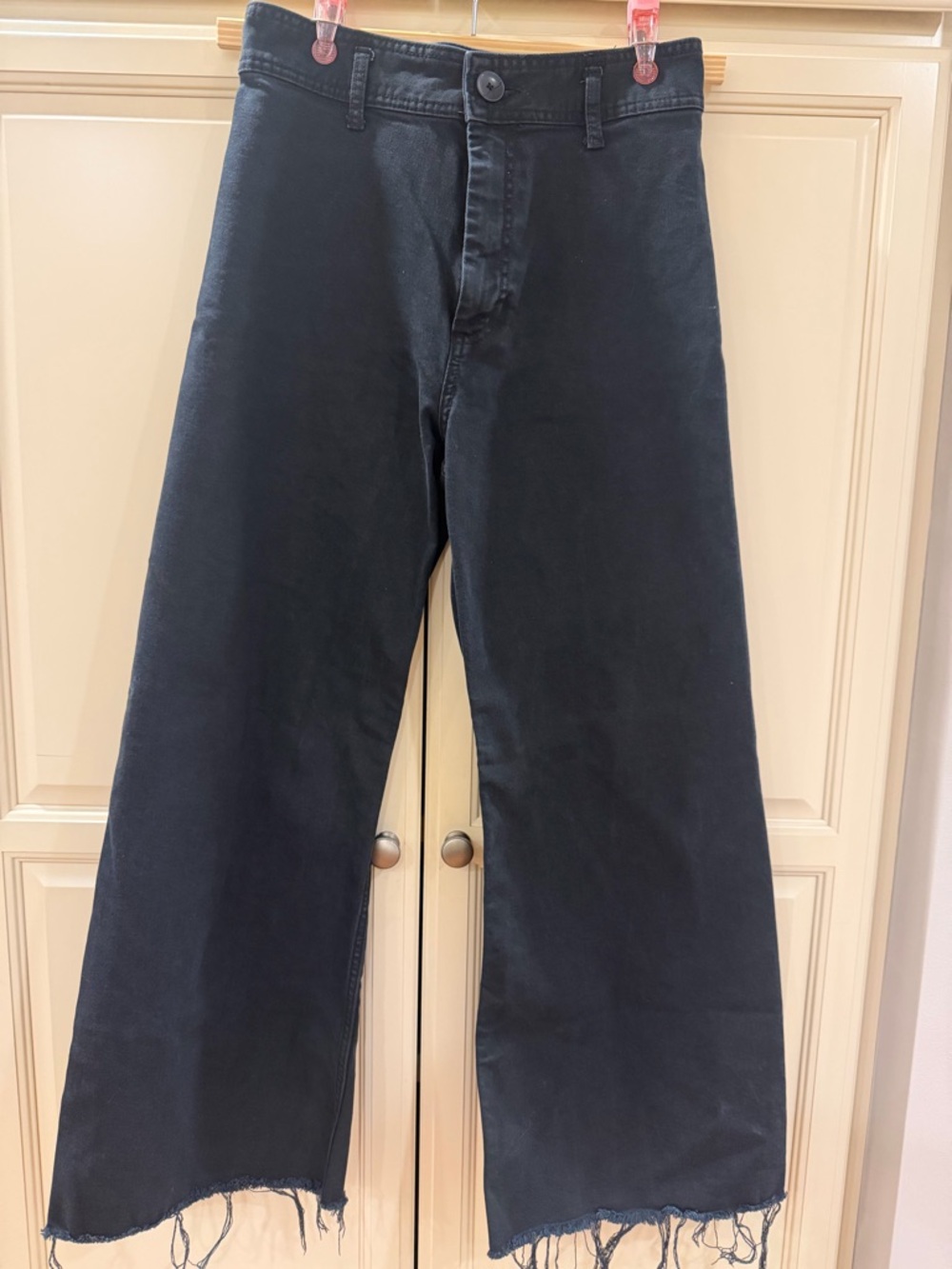 Zara Black Relaxed Wide-Leg Jeans with Frayed Hem